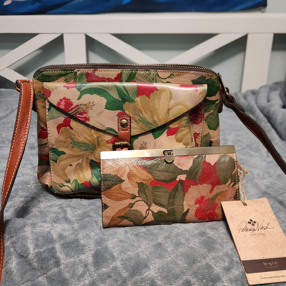 Patricia Nash Floral Crossbody in Green, Red, Cream, Tan